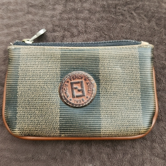 Vintage Fendi Penguin Coin Pouch - Picture 1 of 15